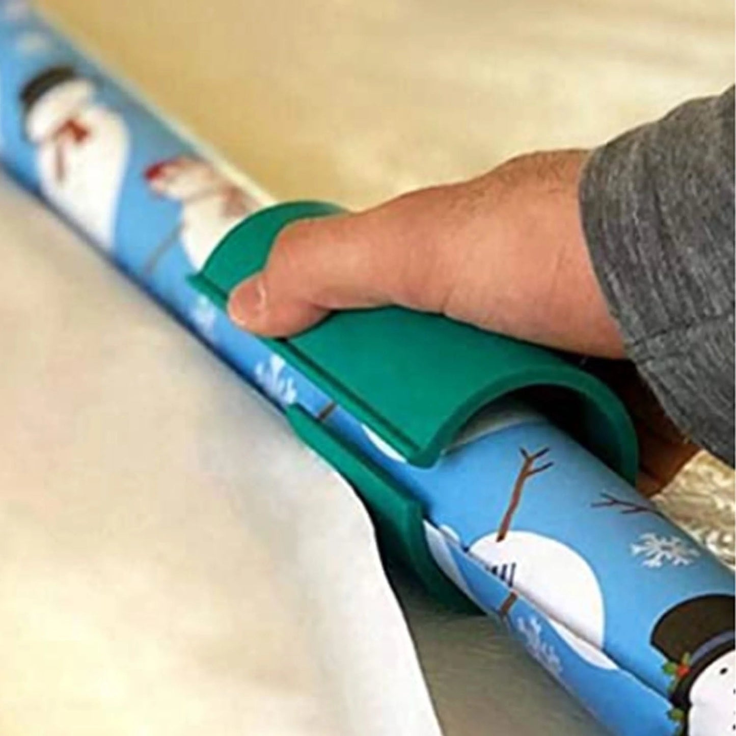 Effortless Gift Wrapping Paper Cutter - Dot Com Product